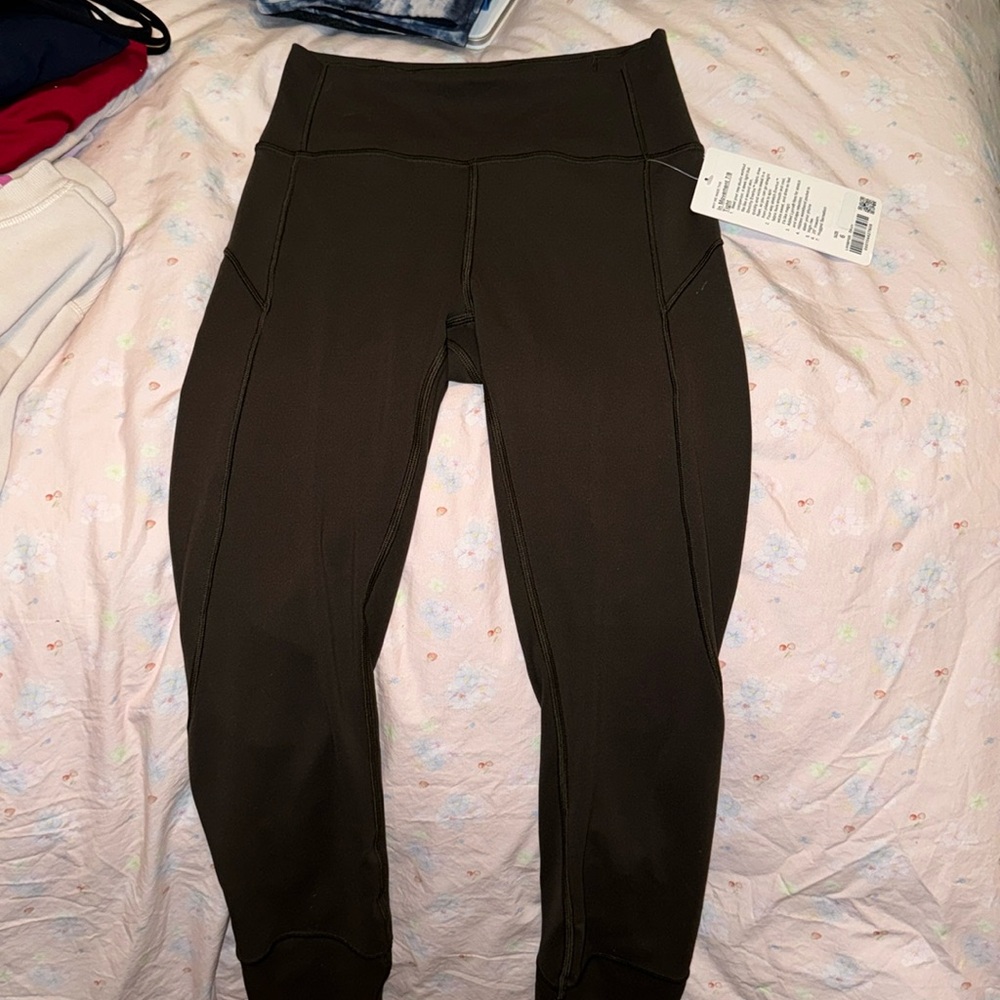 lululemon in movement 7/8 tight